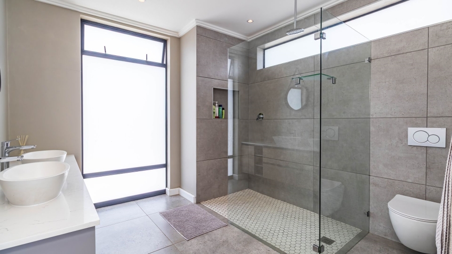 4 Bedroom Property for Sale in Le Grand Golf Estate Western Cape